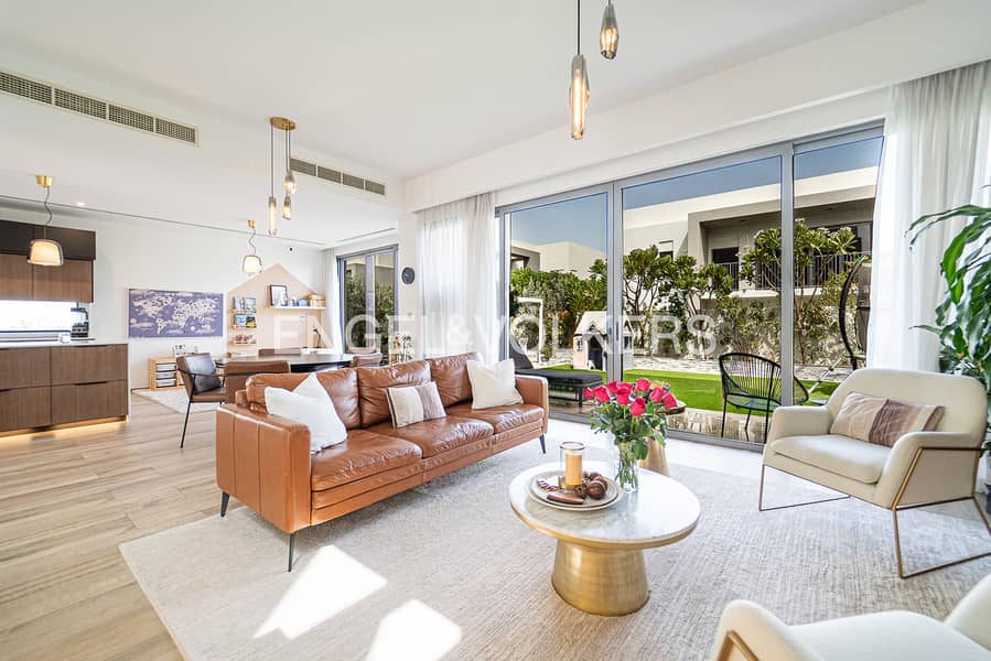 Exquisite Modern Villa | Vacant | Green Belt Exquisite Modern Villa | Vacant | Green Belt