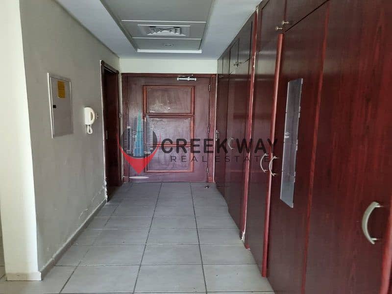 Spacious Studio | Close to Metro | Unfurnished Spacious Studio | Close to Metro | Unfurnished