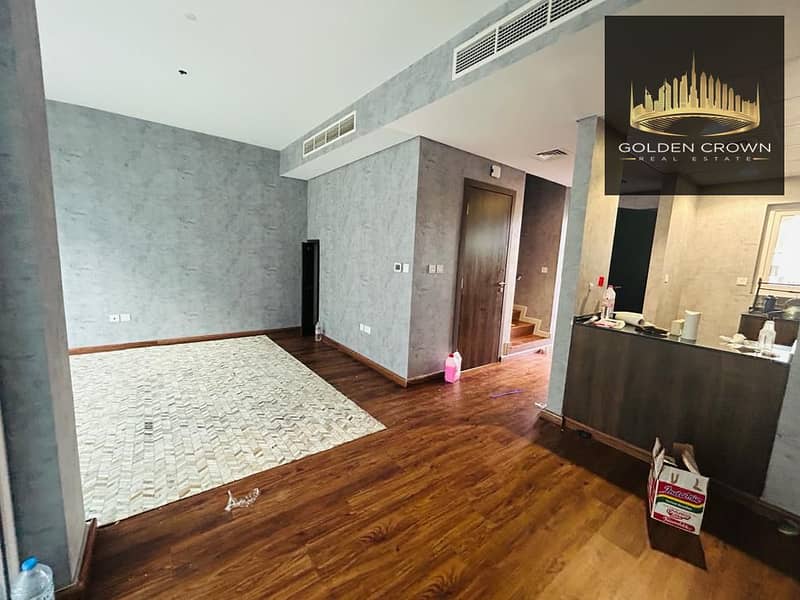 Spacious 3 Bedroom Townhouse Available For Sale Spacious 3 Bedroom Townhouse Available For Sale
