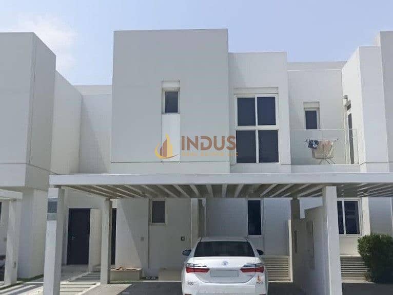 Single Row | Type B | Spacious Layout | Vacant Single Row | Type B | Spacious Layout | Vacant