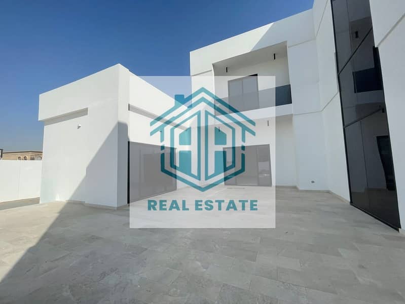 Huge Landscape | Exclusive and Stunning/ Pool Elevator | Big Halls / NAD ALSHEEBA Huge Landscape | Exclusive and Stunning/ Pool Elevator | Big Halls / NAD ALSHEEBA