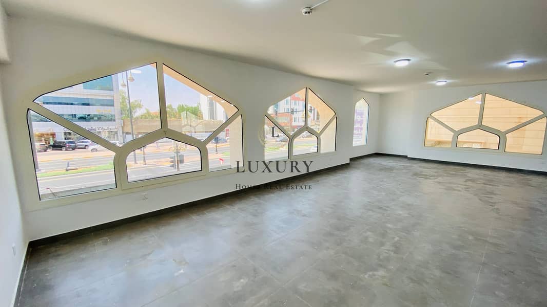 Large Open Space reasonably priced Large Open Space reasonably priced