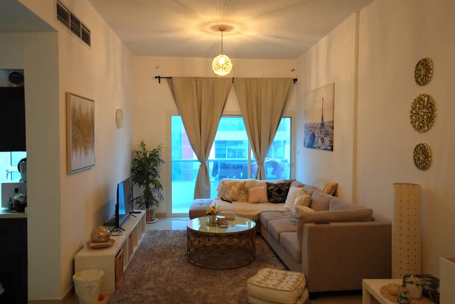 Large spacious apartment on a high floor Large spacious apartment on a high floor