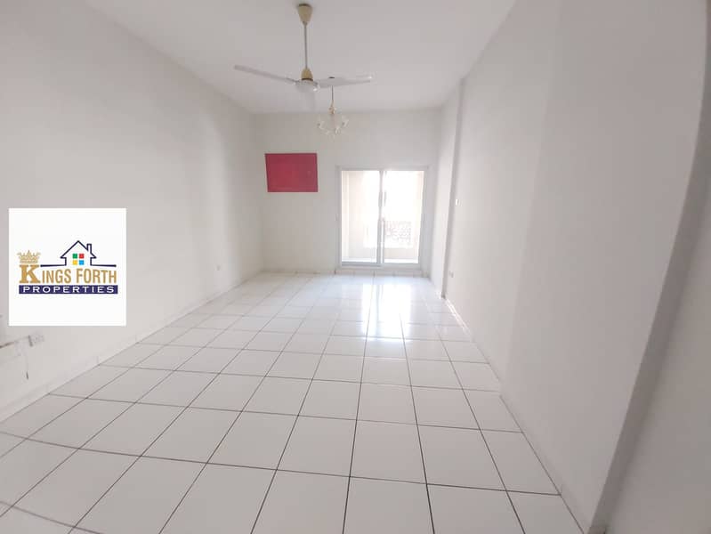 SPACIOUS STUDIO APARTMENT !! READY TO MOVE IN ! CLOSE TO SATWA BUS STATION