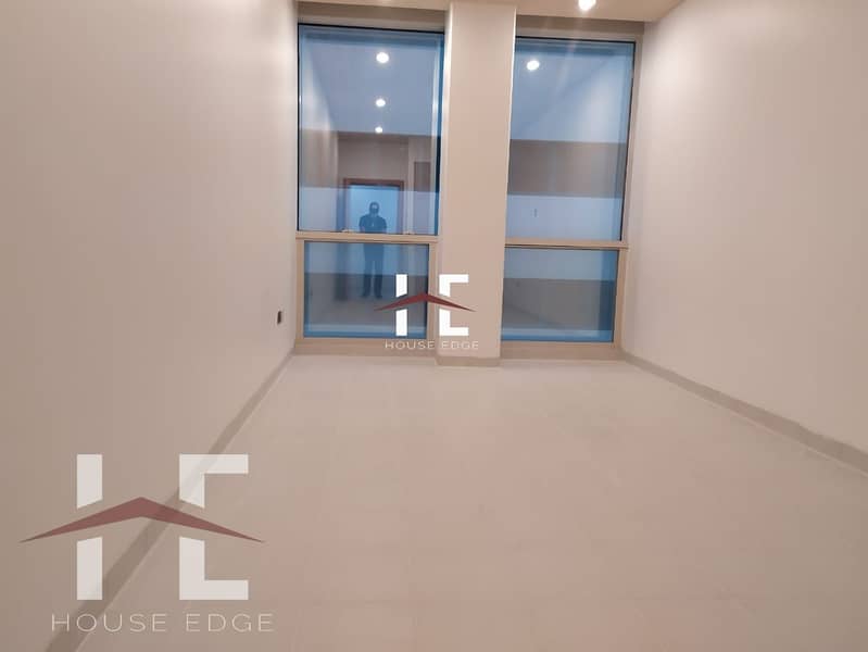 7 Grand 2 BHK in Corniche Area