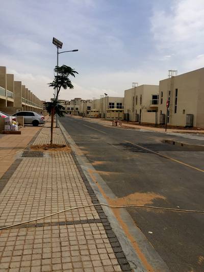 CALL NOW !!! BEST INVESTOR DEAL 3BEDROOM PLUS MAID ROOM WARSAN VILLA FOR SALE 1. 4M CALL NOW !!! BEST INVESTOR DEAL 3BEDROOM PLUS MAID ROOM WARSAN VILLA FOR SALE 1. 4M