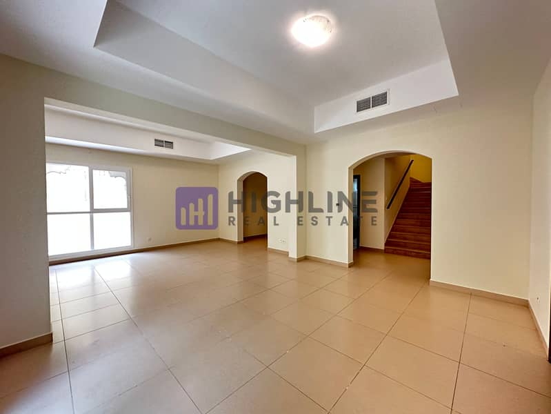 5 Bedroom Villa with Maids Room | Huge Layout | Available Now 5 Bedroom Villa with Maids Room | Huge Layout | Available Now