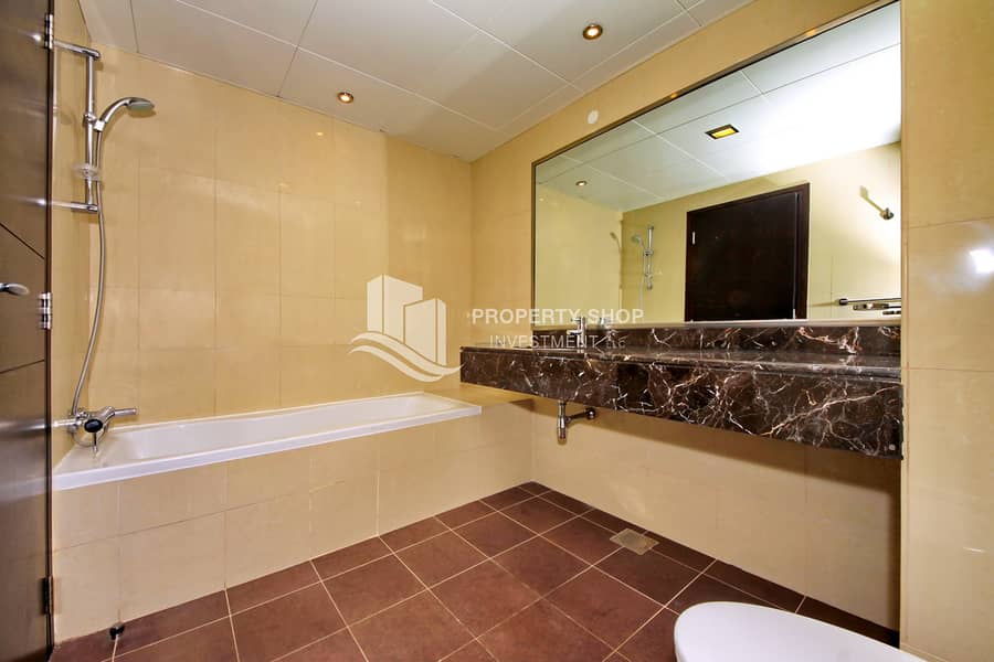 16 2-bedroom-apartment-al-reem-island-shams-abu-dhabi-sun-master-bathroom-1. JPG
