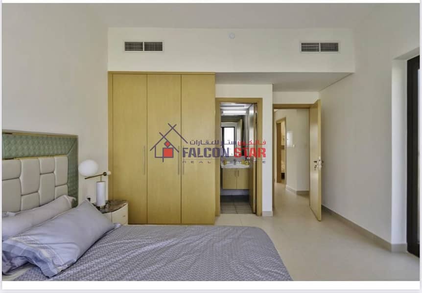 HUGE 3 BED ROOM - PODIUM VILLA - BRAND NEW HUGE 3 BED ROOM - PODIUM VILLA - BRAND NEW