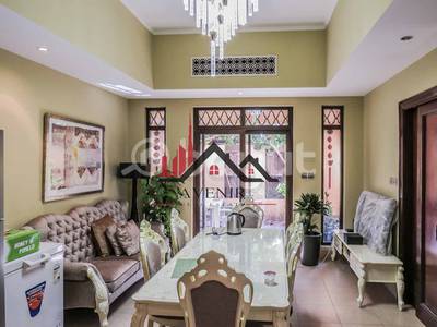 2 Bedroom Flat for Rent in Old Town, Dubai - Bright and Spacious Fully Furnished Unit 2 Bedroom Flat for Rent in Old Town, Dubai - Bright and Spacious Fully Furnished Unit