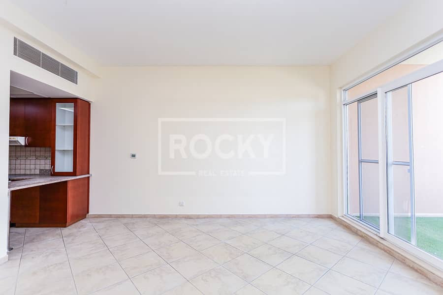 Spacious 2 BHK | Vacant | Community View Spacious 2 BHK | Vacant | Community View