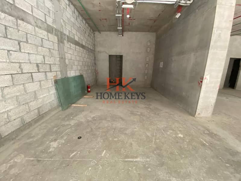 Unmissable Deal || Huge Spacious Shop || Partitioned || Near Metro 2 minutes Walking distance Unmissable Deal || Huge Spacious Shop || Partitioned || Near Metro 2 minutes Walking distance
