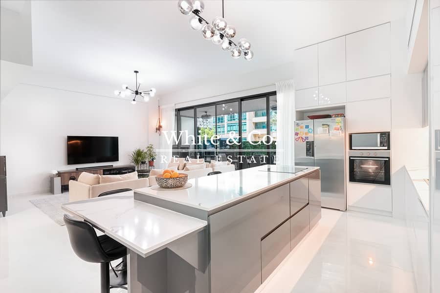 Fully Upgraded |Duplex |Extended Terrace Fully Upgraded |Duplex |Extended Terrace