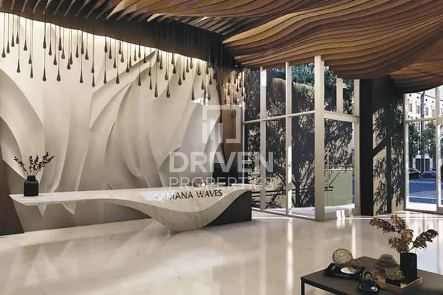 Modern Design and Spacious w/ Pool View Modern Design and Spacious w/ Pool View