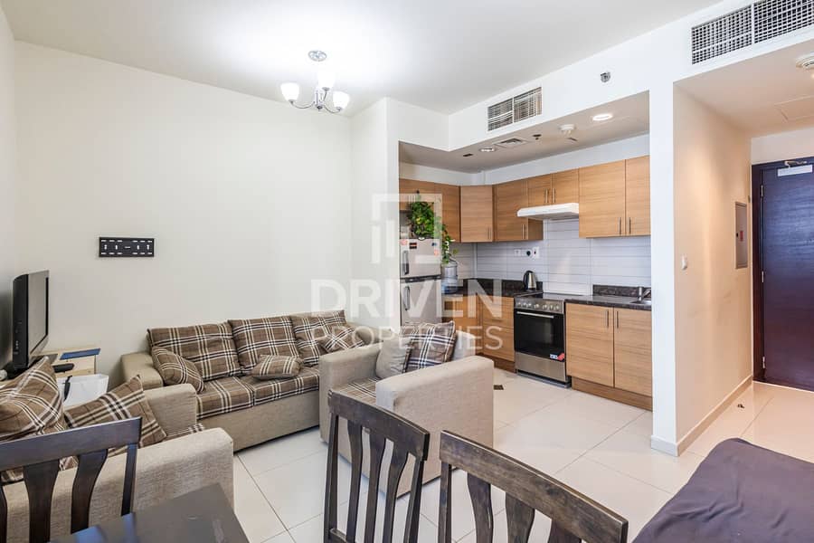 Chiller Free | Near Metro w/ Garden View Chiller Free | Near Metro w/ Garden View