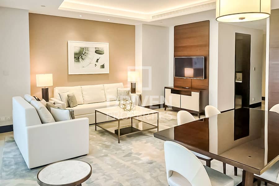 Spacious and Bright Unit | Downtown View Spacious and Bright Unit | Downtown View
