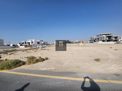 Plot for Sale in Nad Al Sheba, Dubai - Plot Available  Single Row Free of Service Charge