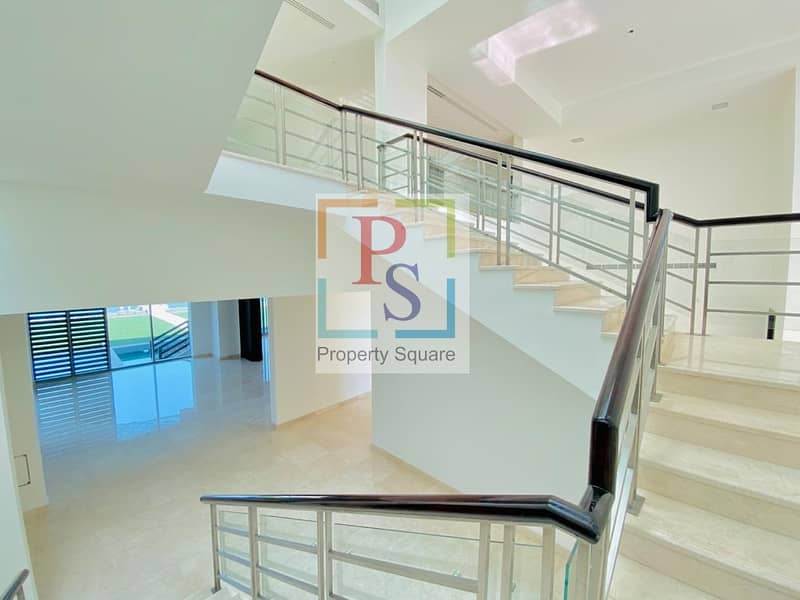 6 Luxurious Villa | Water Front| Private Yatch Parking