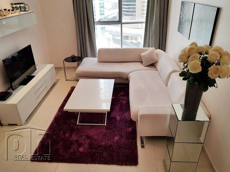 Modern / Fully Furnished / 1 Bed / Vacant