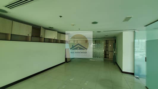 Office for Rent in Al Khan, Sharjah - Full Sea View-Chiller Free-Full Fitted Office 3700 SQFT