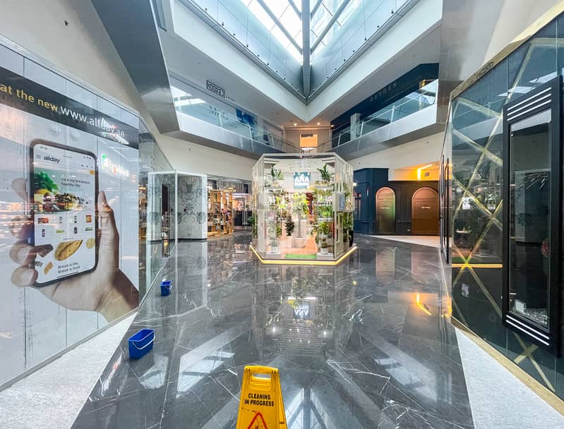 Ground Retail | High Footfall | Fitted Minimart Ground Retail | High Footfall | Fitted Minimart