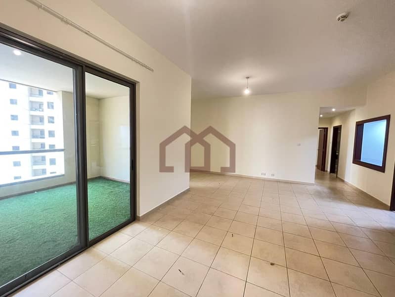 Vacant | 2-BR | Big Terrace | Massive Layout Vacant | 2-BR | Big Terrace | Massive Layout