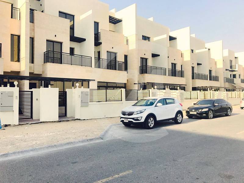 4 Bedroom townhouse in JVC for sale 4 Bedroom townhouse in JVC for sale