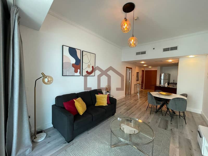 Exclusive | Golf Course View | Massive Layout | Exclusive | Golf Course View | Massive Layout |