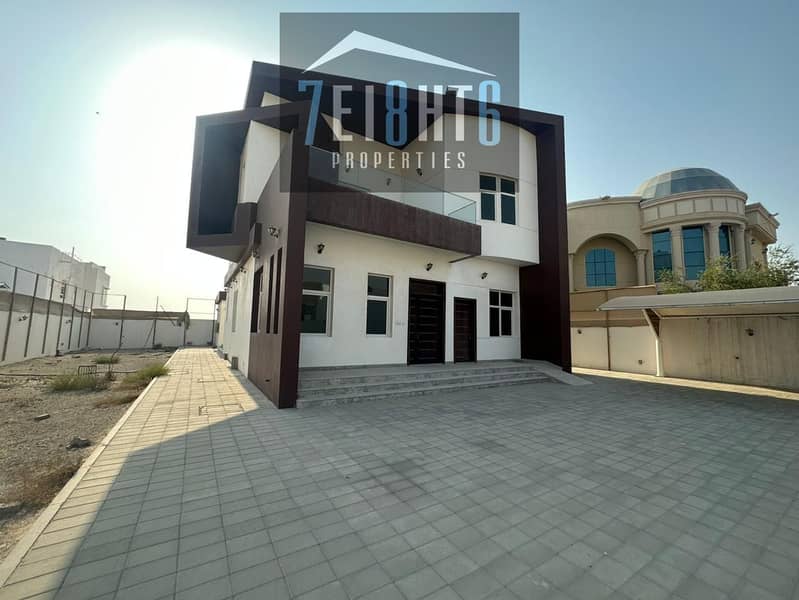 Excellent property: 5br indep villa + servant quarters + driver room + garden for rent in Khawaneej 2