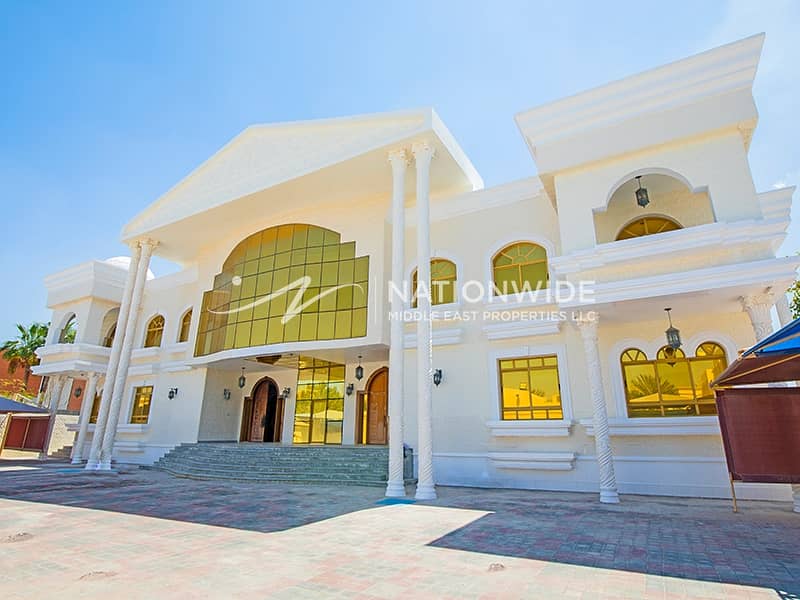 Twin Villa| 8+6 BR| Private Pool| Premium Living Twin Villa| 8+6 BR| Private Pool| Premium Living