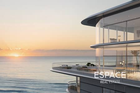 4 Bedroom Apartment for Sale in Palm Jumeirah, Dubai - High Quality and Modern | 4BR | Sea View
