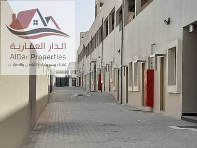 Labour Camp for Rent in Umm Al Thuoob, Umm Al Quwain - Brand new labor accommodation/staff housing for rent
