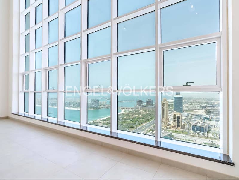 Signature Luxury Apartment | Partial Palm View Signature Luxury Apartment | Partial Palm View