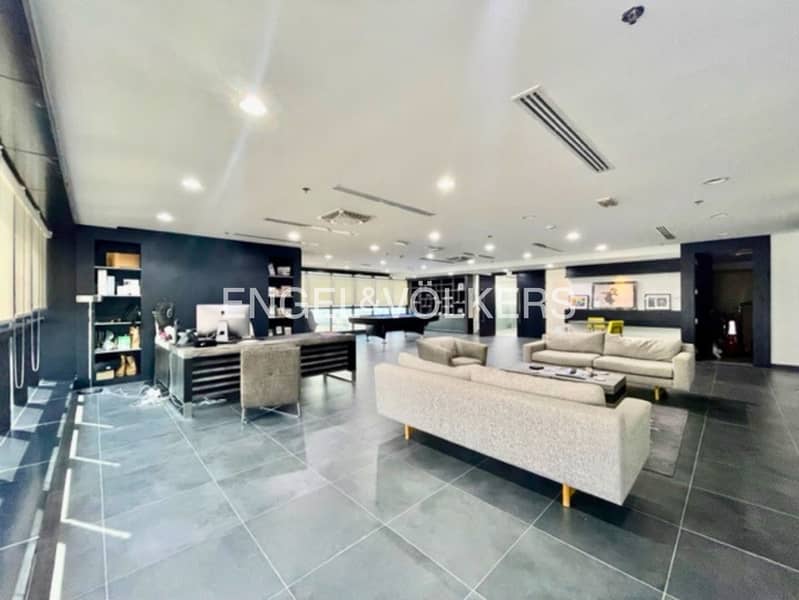 Head Office | Palace View | Vacant in Style Head Office | Palace View | Vacant in Style