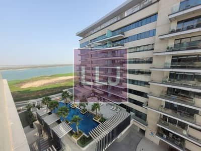 2 Bedroom Flat for Sale in Yas Island, Abu Dhabi - Stunning Golf View w/ Cozy Veranda|Good Location