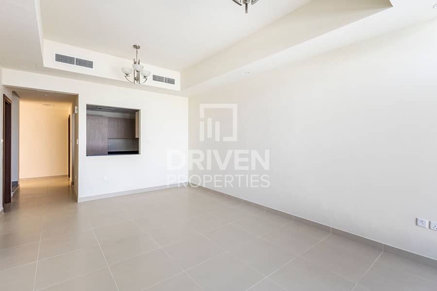 Well-managed and Spacious | Vacant Villa Well-managed and Spacious | Vacant Villa