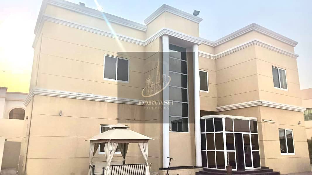 Beautiful Villa for Rent in Al Mizhar 3