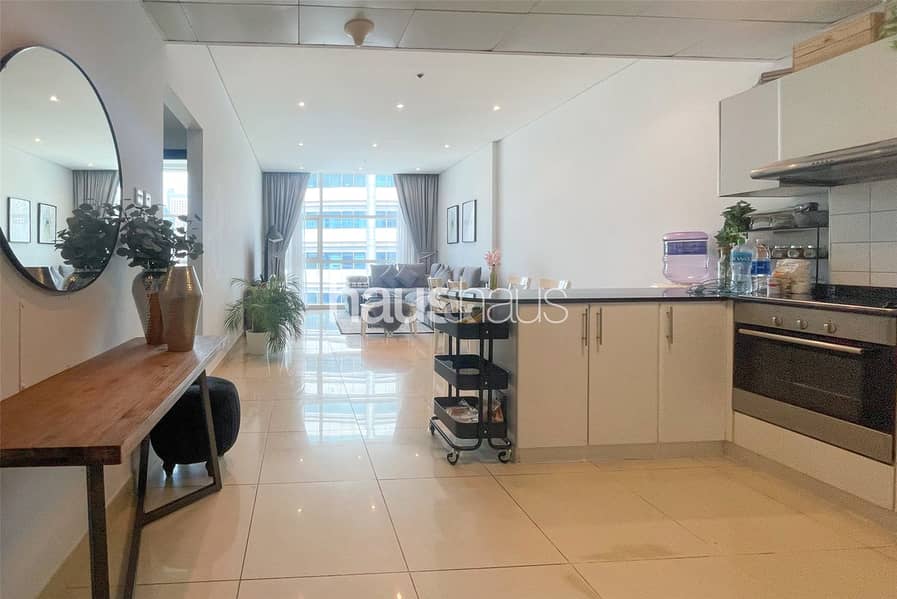 High floor | Close to metro | 6%+ NET ROI High floor | Close to metro | 6%+ NET ROI