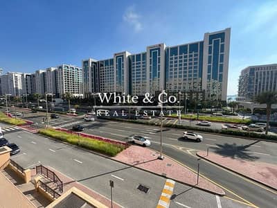 1 Bedroom Apartment for Sale in Palm Jumeirah, Dubai - E-Type 1 Bed | Parking | Community View