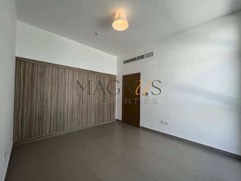 VACANT | READY TO MOVE | 4 BR + MAID ROOM VACANT | READY TO MOVE | 4 BR + MAID ROOM