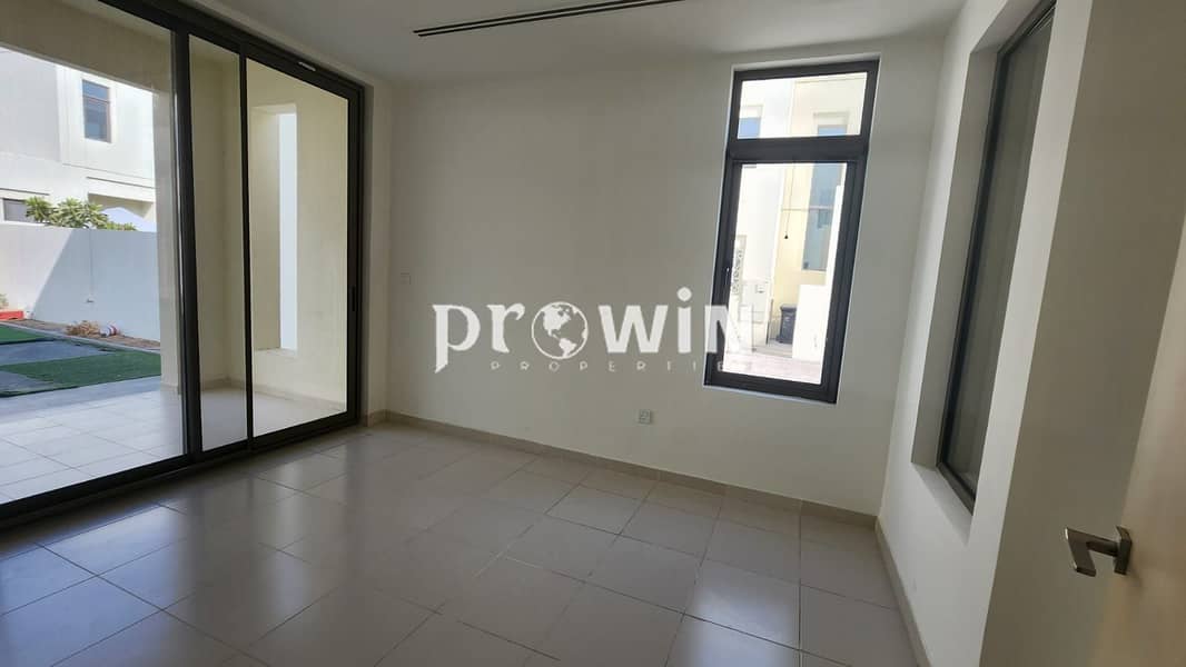 SPACIOUS ELEGANT 4BR VILLA | PRIME LOCATION | AVAILABLE NOW SPACIOUS ELEGANT 4BR VILLA | PRIME LOCATION | AVAILABLE NOW