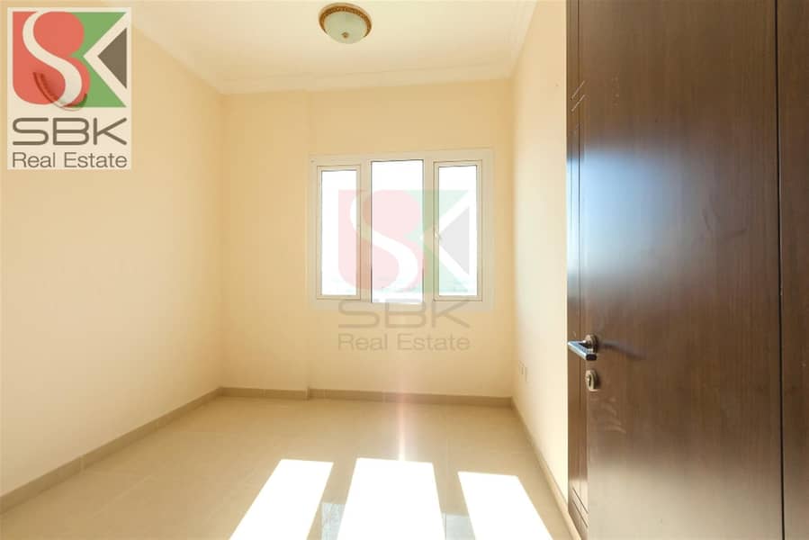 6 Spacious 3 BHK Available with full facilities-Warqaa-1