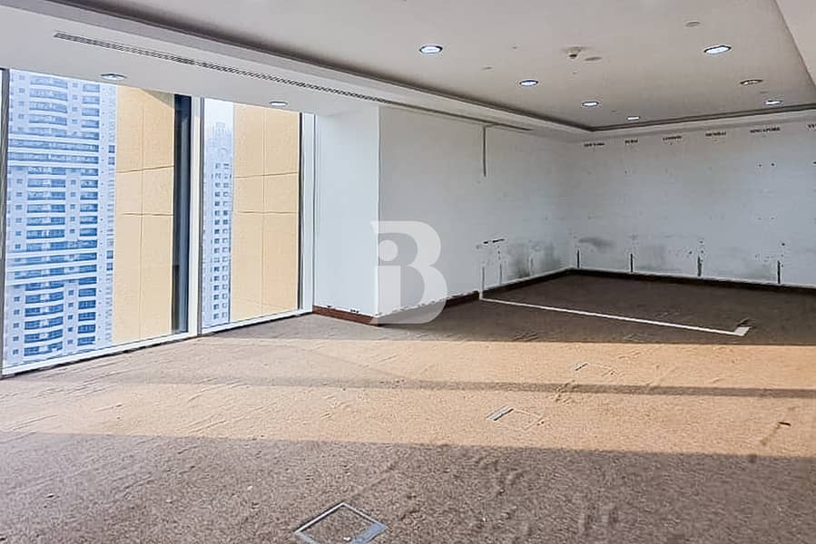 Iconic 5 Rooms Office Space on Sheikh Zayed Road