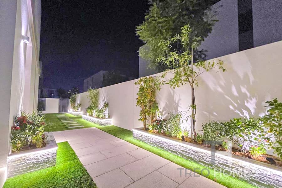 Unreal Garden | Modern | Amazing Unreal Garden | Modern | Amazing