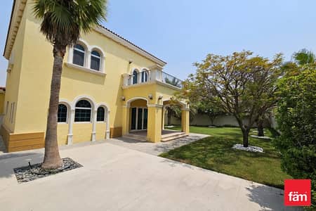 3 Bedroom Villa for Rent in Jumeirah Park, Dubai - Single Row I Well Maintained I Vacant