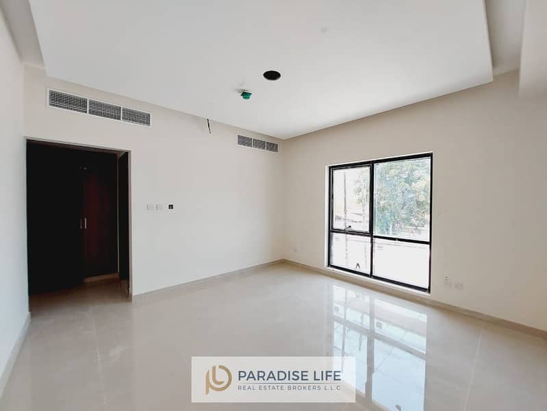 Brand new 5 bedrooms Villa For Rent Away from flights zone Brand new 5 bedrooms Villa For Rent Away from flights zone