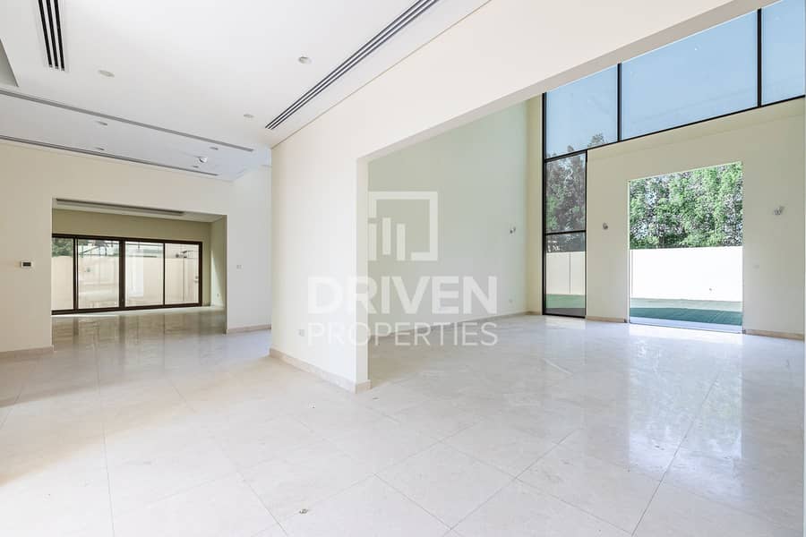 Huge Villa | Landscaped | Prime Location Huge Villa | Landscaped | Prime Location