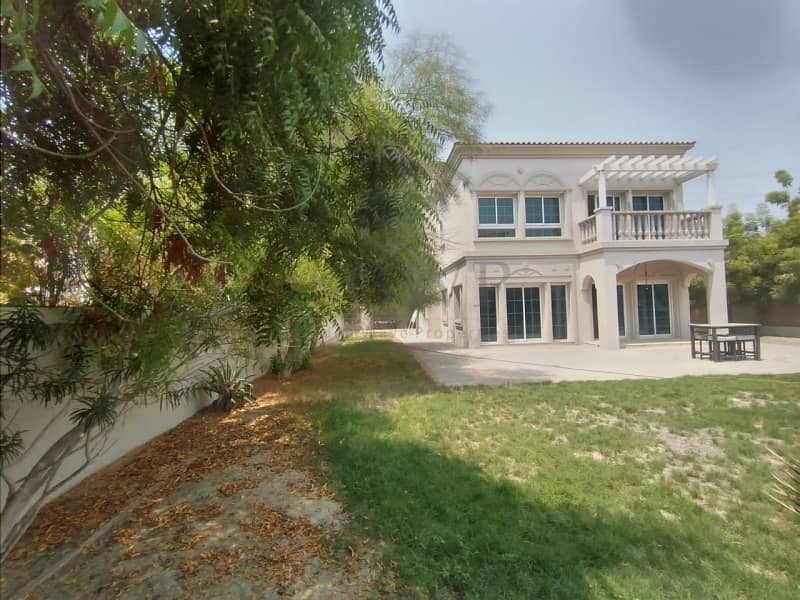 Corner | Super Private | Med | Massive Plot | 7400 St Ft Plus Corner | Super Private | Med | Massive Plot | 7400 St Ft Plus