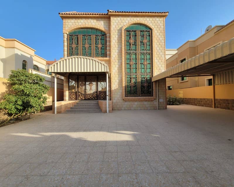 Two-storey villa for rent in Ajman, Al Mowaihat 1 area, spacious areas with air conditioners