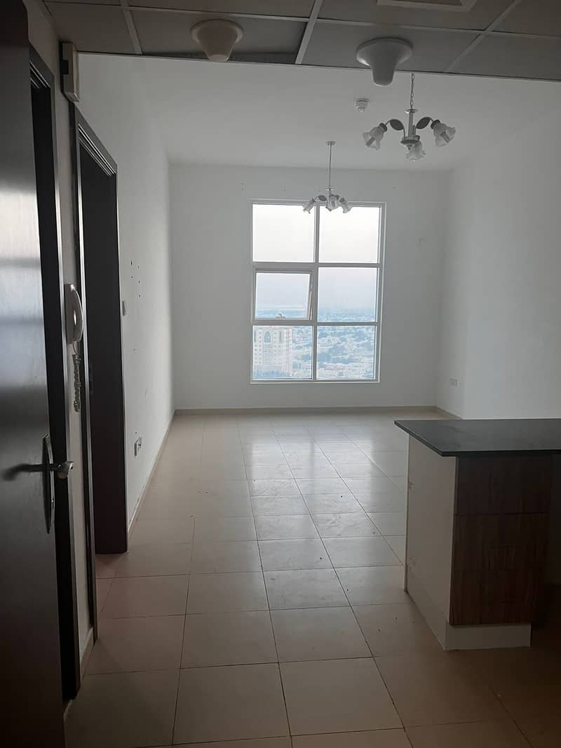 One Bedroom Hall City Tower Open View